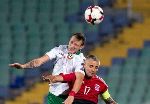 България се измъчи, но победи Люксембург в мач със седем гола